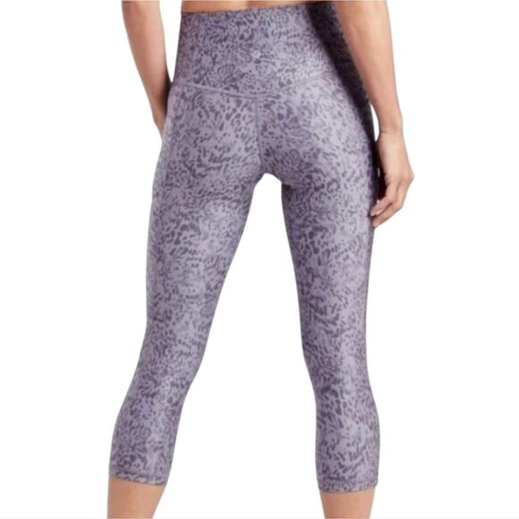 Athleta Salutation Stash Pocket II Printed Capri Plus Size 2XL Tempest‎ Violet - Picture 4 of 10